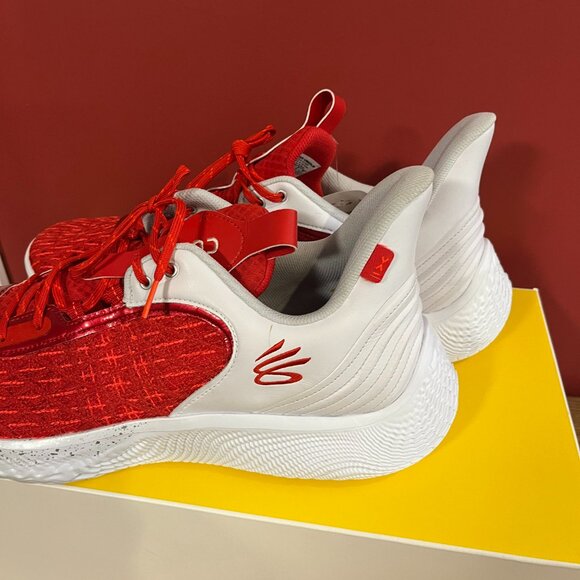 Under Armour Curry Flow 9 Team 'White Red' 3025631-100 Basketball Shoes - NWT - Picture 5 of 10